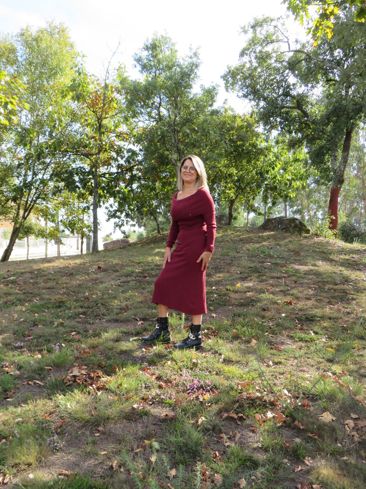 Vestido de malha com gola caida