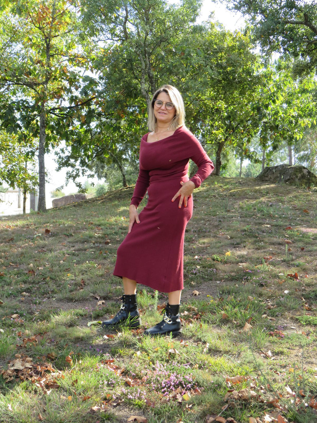 Vestido de malha com gola caida